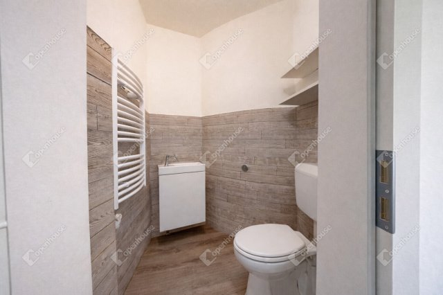 Eladó téglalakás, Sopronban 51.9 M Ft, 2 szobás