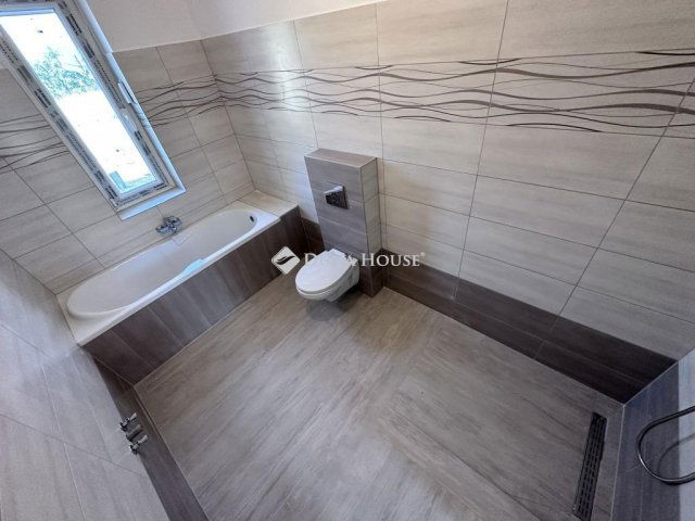 Eladó családi ház, Hernádon 83 M Ft, 5 szobás
