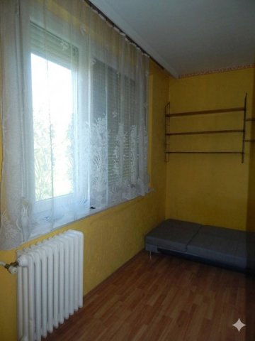 Eladó panellakás, Tatabányán 28.9 M Ft, 1+1 szobás