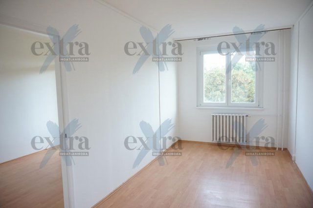 Kiadó panellakás, albérlet, Szegeden 190 E Ft / hó, 3 szobás