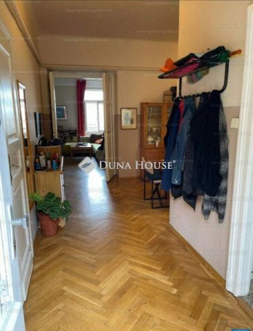 Eladó téglalakás, VIII. kerületben, Vajda Péter utcában