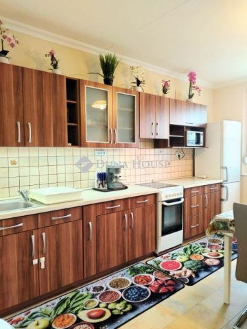 Kiadó panellakás, albérlet, Debrecenben 180 E Ft / hó, 2 szobás