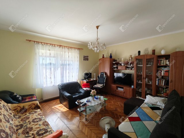 Eladó családi ház, Hosszúperesztegen 52 M Ft, 3 szobás