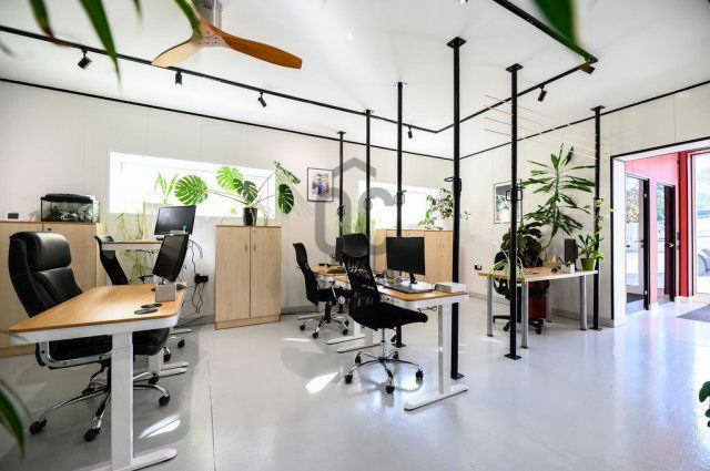 Eladó családi ház, Törökbálinton 319 M Ft, 8 szobás