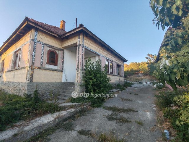 Eladó családi ház, Erdőtarcsán 9.2 M Ft, 3 szobás