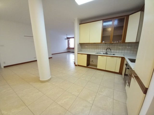 Kiadó téglalakás, albérlet, II. kerületben, Hárshegyi úton