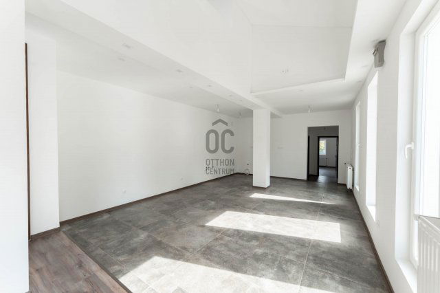 Eladó családi ház, Székesfehérvárott 89.9 M Ft, 5 szobás