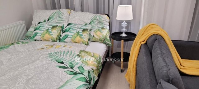 Kiadó téglalakás, albérlet, Debrecenben 250 E Ft / hó, 1 szobás