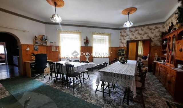Eladó mezogazdasagi ingatlan, Dabason 290 M Ft, 5 szobás