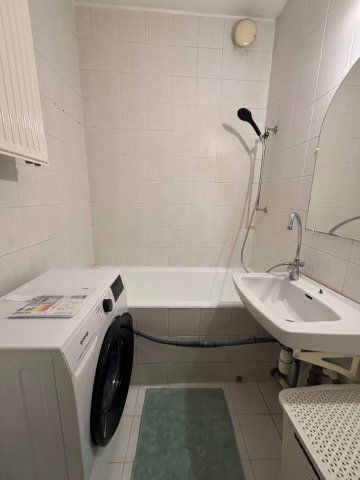 Kiadó panellakás, albérlet, Pécsett, Váci Mihály utcában