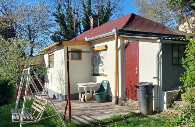 Eladó nyaraló, Fonyódon 45 M Ft, 3 szobás / költözzbe.hu