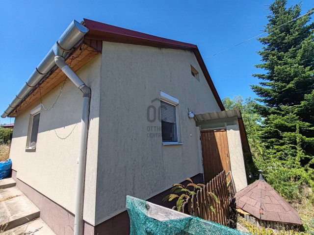 Eladó családi ház, Győrött 29.9 M Ft, 2 szobás
