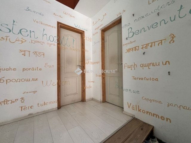 Eladó téglalakás, Budapesten, VIII. kerületben 110 M Ft