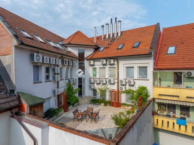 Eladó iroda, Kecskeméten 780 M Ft / költözzbe.hu