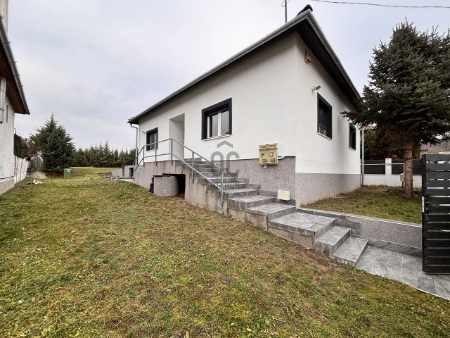 Eladó családi ház, Ikladon 89 M Ft, 6 szobás