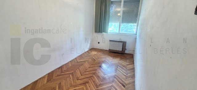 Eladó téglalakás, Szegeden, Barátság utcában 33 M Ft