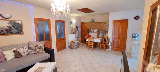 Eladó családi ház, Érden 120 M Ft, 5 szobás