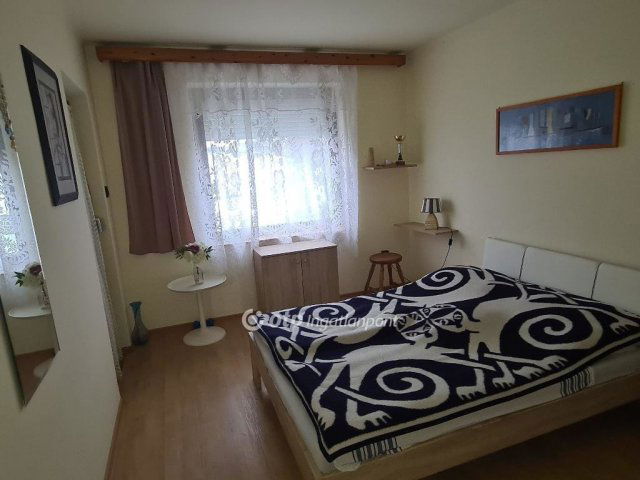 Eladó családi ház, Áporkán 79.9 M Ft, 3 szobás