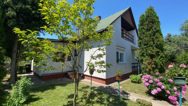 Eladó családi ház, Siófokon 69.5 M Ft, 2 szobás
