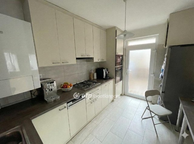 Eladó családi ház, Nyíregyházán 78.5 M Ft, 4 szobás