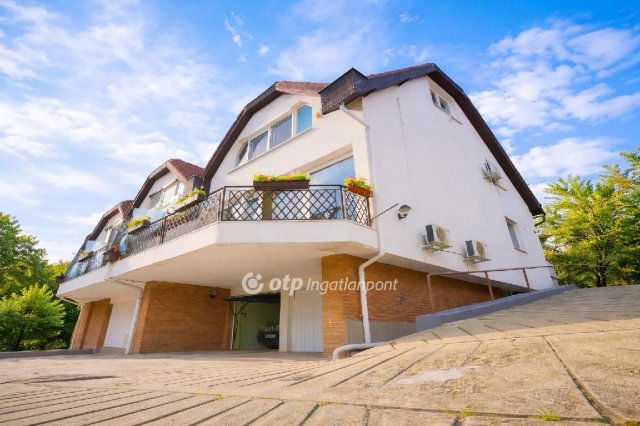 Eladó sorház, Budapesten, II. kerületben 285 M Ft, 2+2 szobás