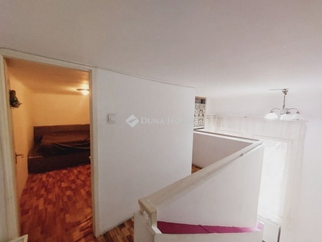 Eladó téglalakás, Budapesten, VIII. kerületben 52.5 M Ft