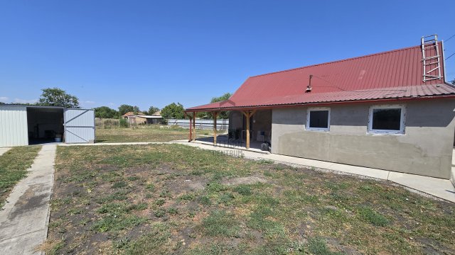 Eladó családi ház, Poroszlón 32.5 M Ft, 2 szobás
