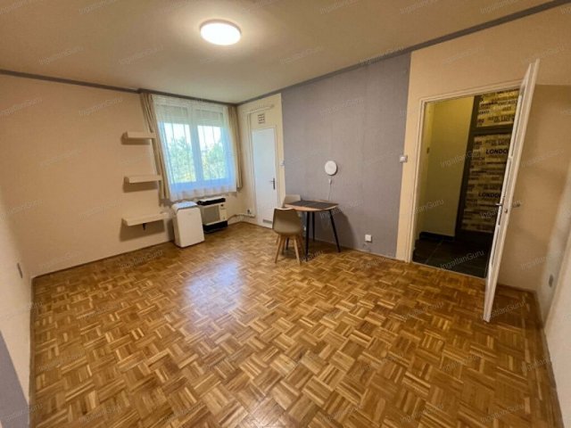Kiadó téglalakás, albérlet, Kecskeméten 120 E Ft / hó