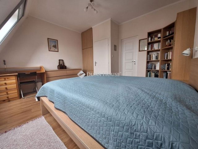 Eladó téglalakás, Pécsett 84.99 M Ft, 3 szobás