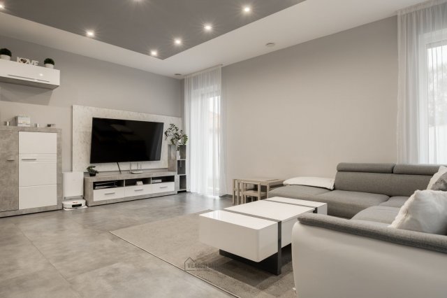 Eladó ikerház, Debrecenben 159 M Ft, 4 szobás