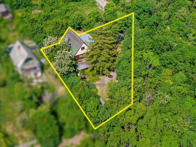 Eladó nyaraló, Szentendrén 99.5 M Ft, 4 szobás