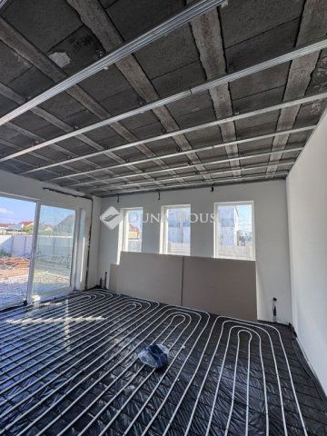 Eladó családi ház, Budapesten, XVIII. kerületben 159.9 M Ft
