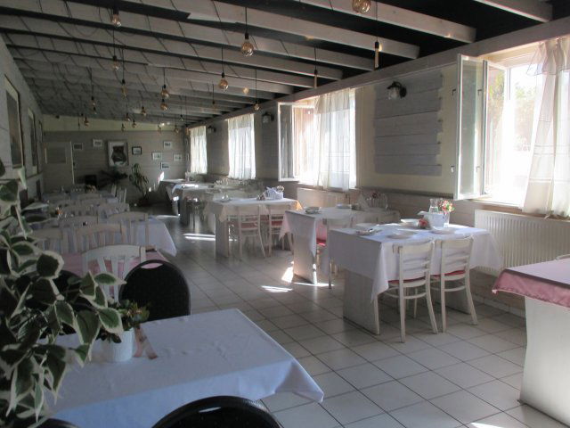 Eladó üzlethelyiség, Békéscsabán 65 M Ft