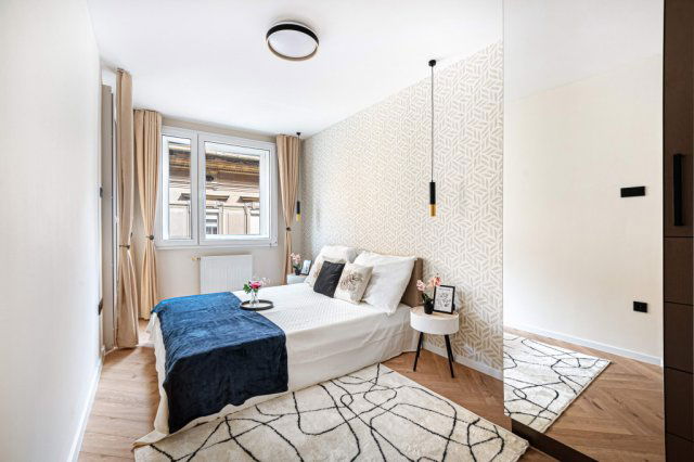 Eladó téglalakás, Budapesten, VII. kerületben, Akácfa utcában