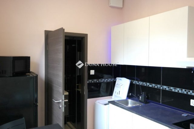 Eladó téglalakás, Budapesten, XX. kerületben 43 M Ft, 1 szobás