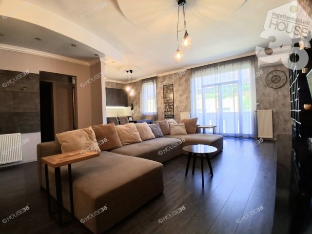 Kiadó téglalakás, albérlet, Kecskeméten 290 E Ft / hó