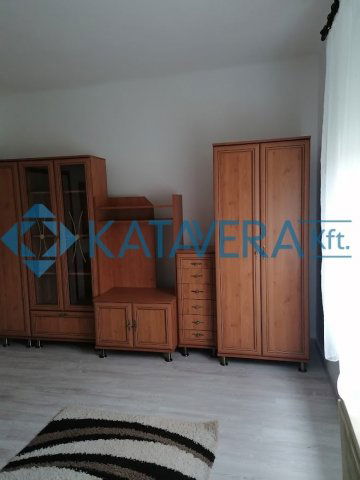 Eladó téglalakás, Kazincbarcikán 12 M Ft, 1 szobás