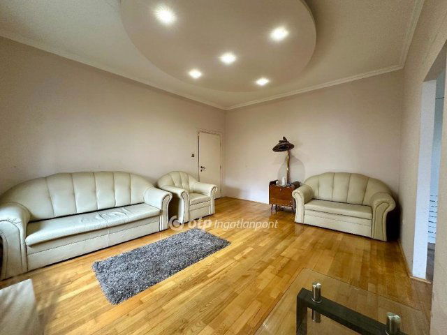 Eladó téglalakás, Debrecenben 52.9 M Ft, 2 szobás