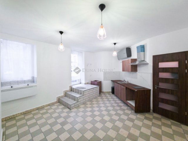 Eladó téglalakás, Budapesten, VIII. kerületben 85 M Ft, 2 szobás