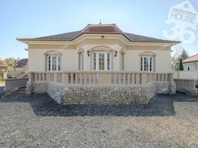 Eladó családi ház, Kecskeméten 275 M Ft, 4 szobás