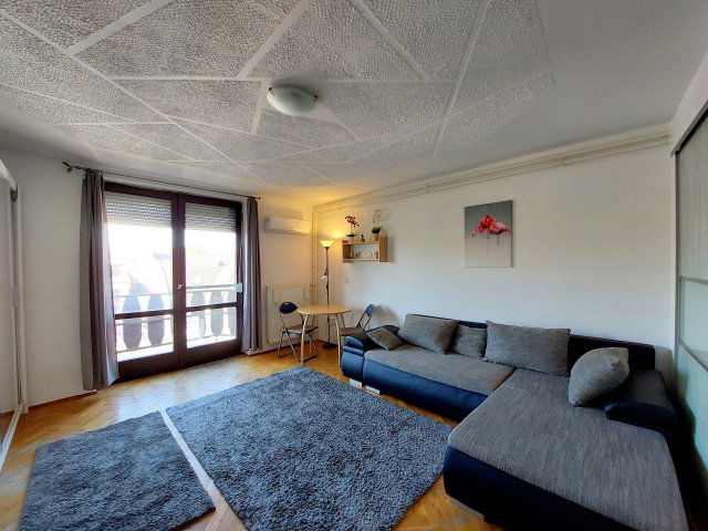Eladó téglalakás, Szegeden, Csongrádi sugárúton 39 M Ft