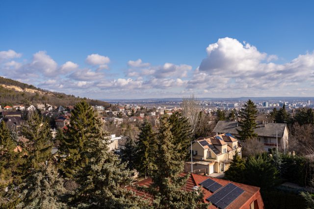 Eladó téglalakás, Budapesten, II. kerületben, Zöldmáli lejtőn