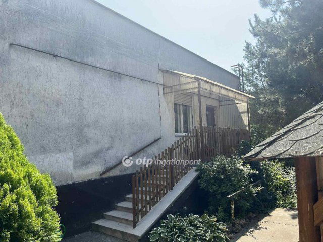 Eladó családi ház, Abonyban 34.9 M Ft, 3 szobás