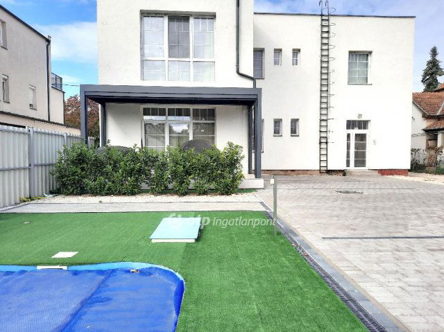 Kiadó téglalakás, albérlet, Siófokon 130 E Ft / hó, 1 szobás