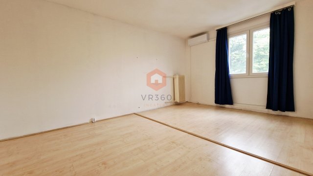 Eladó panellakás, Pécsett, Enyezd úton 34.9 M Ft, 1+1 szobás