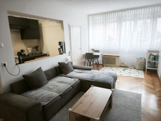 Eladó téglalakás, Szombathelyen 33.9 M Ft, 2 szobás