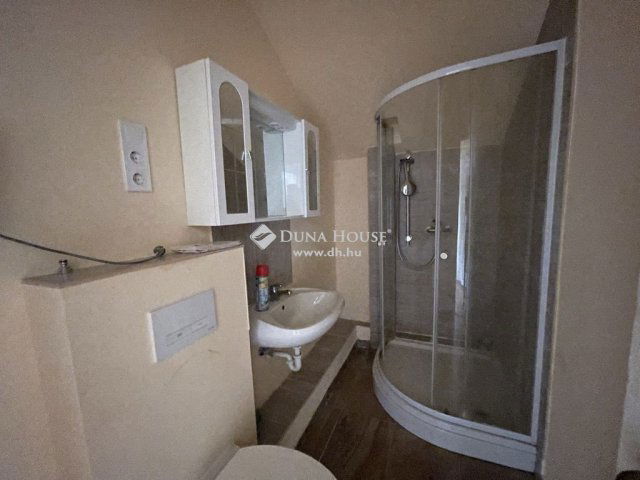 Eladó üzlethelyiség, Budapesten, XVII. kerületben 139 M Ft