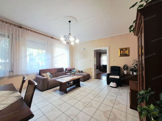 Eladó családi ház, Nyíregyházán 79.9 M Ft, 4 szobás