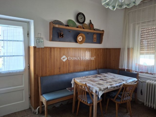 Eladó családi ház, Mecseknádasdon 32.99 M Ft, 3 szobás