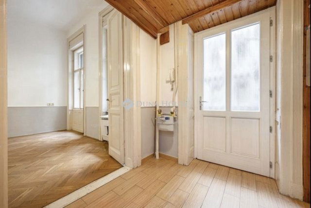 Kiadó téglalakás, albérlet, Budapesten, V. kerületben